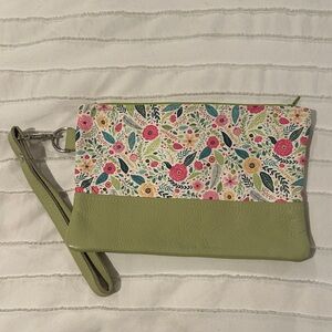 Floral Green Wristlet Clutch